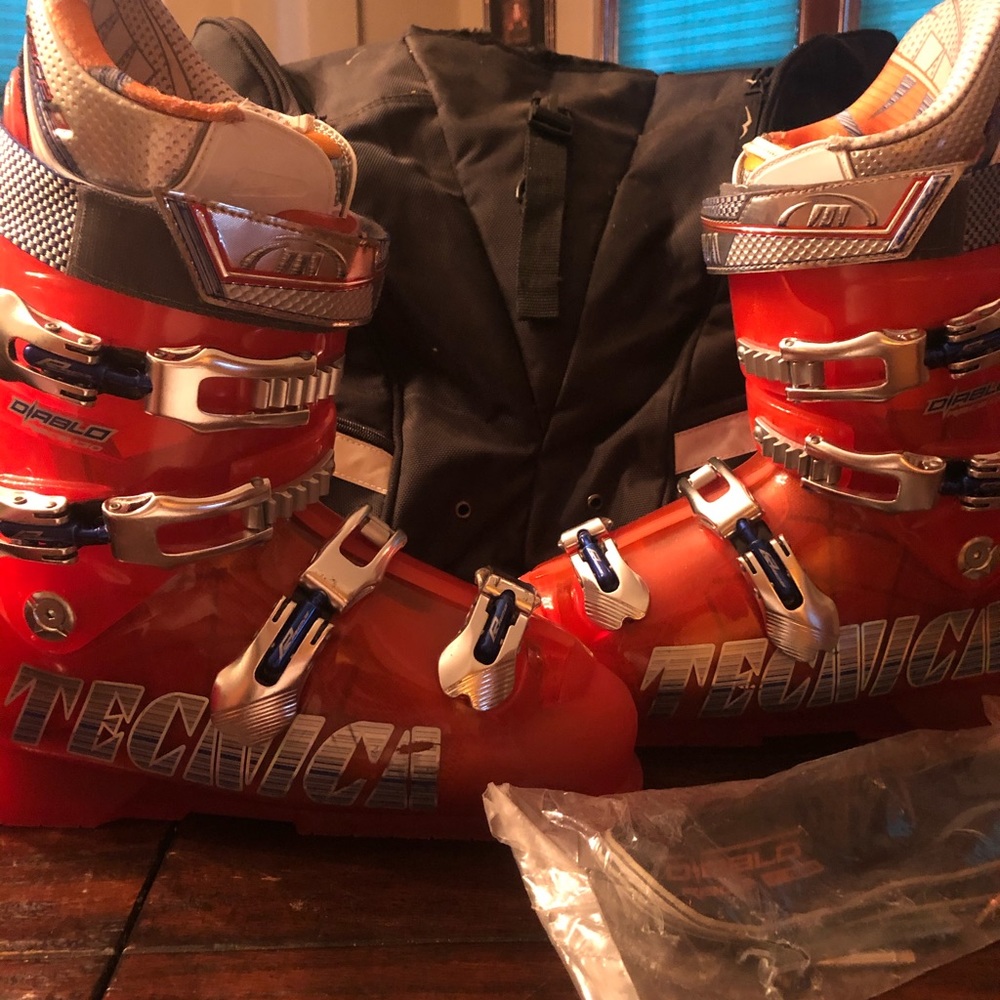 Men’s Tecnica Diablo Race Ski Boots